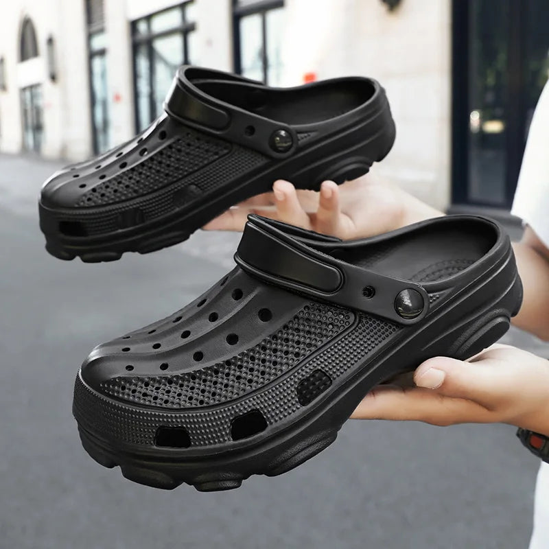 Breathable & Non-Slip Clogs black