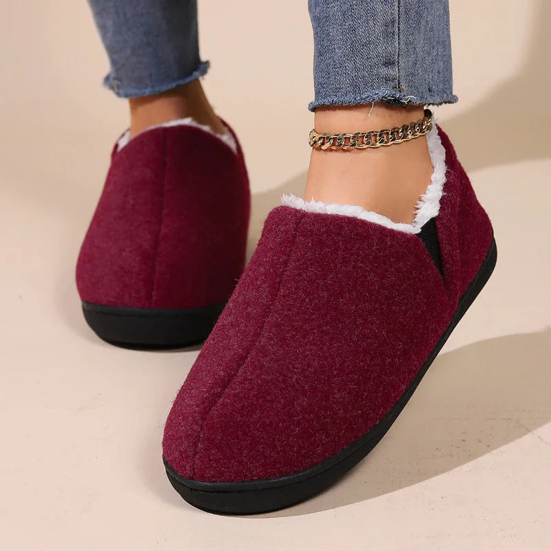 Comfortable Fleece-Lined Indoor Slippers red