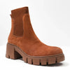 Comfortable Suede Chelsea Boots brown
