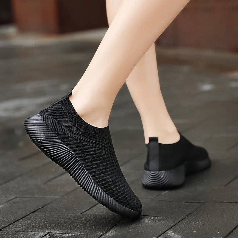 Lightweight & Comfortable Slip-On Sneakers black