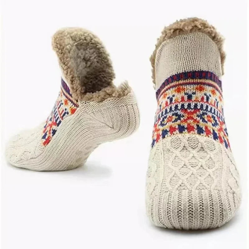 Non-Slip & Cozy Socks with Faux Fur Lining - Unisex white