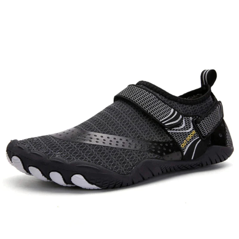 Quick-Dry Water Barefoot Sneakers black