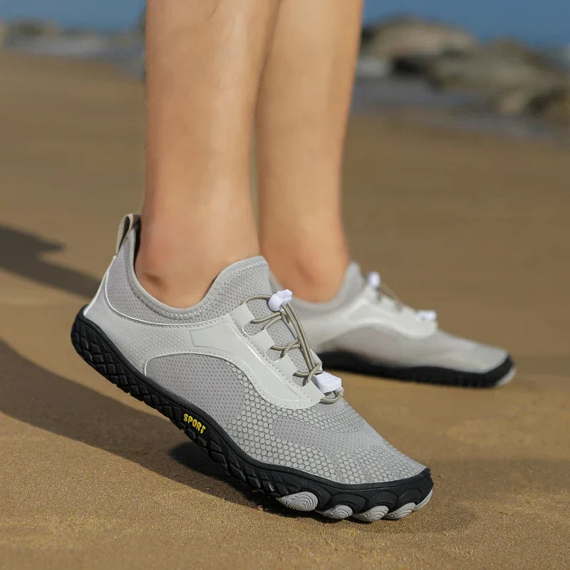 Quick-Drying Aqua Trainers grey1
