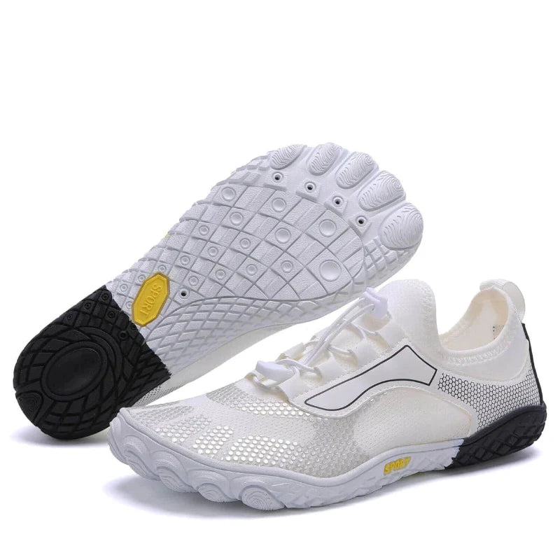 Quick-Drying Aqua Trainers white2