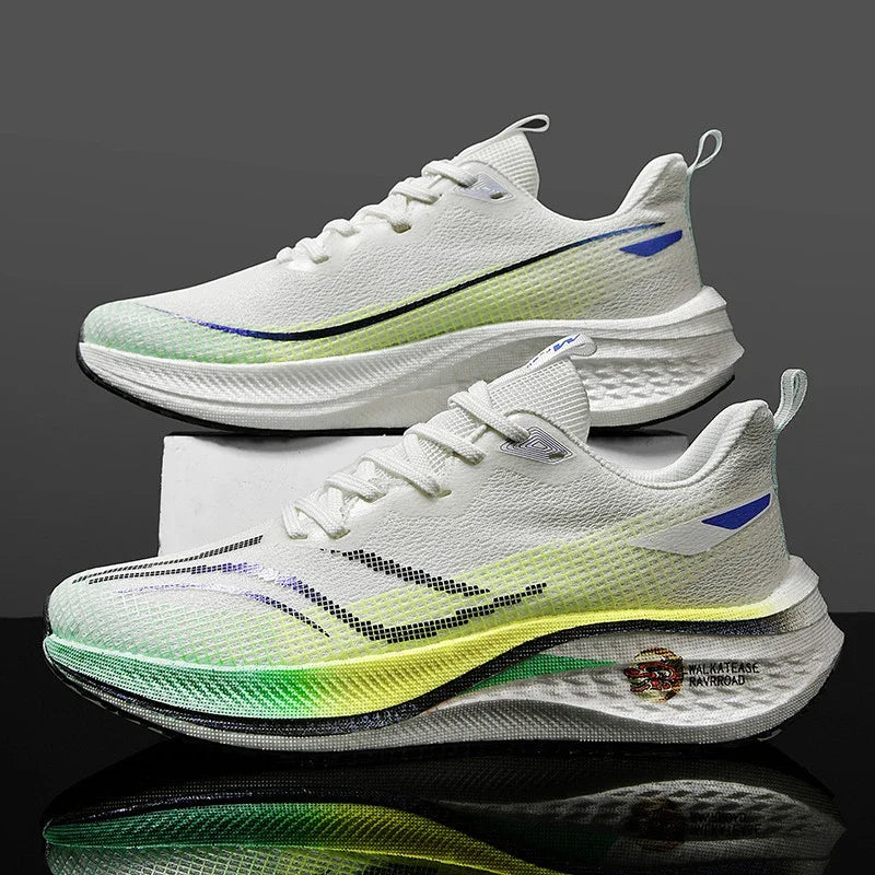 Ultra-Lightweight Athletic Sneakers green